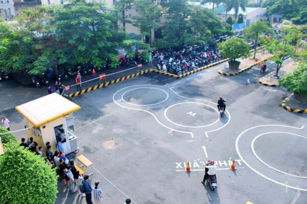 học bằng lái xe a1